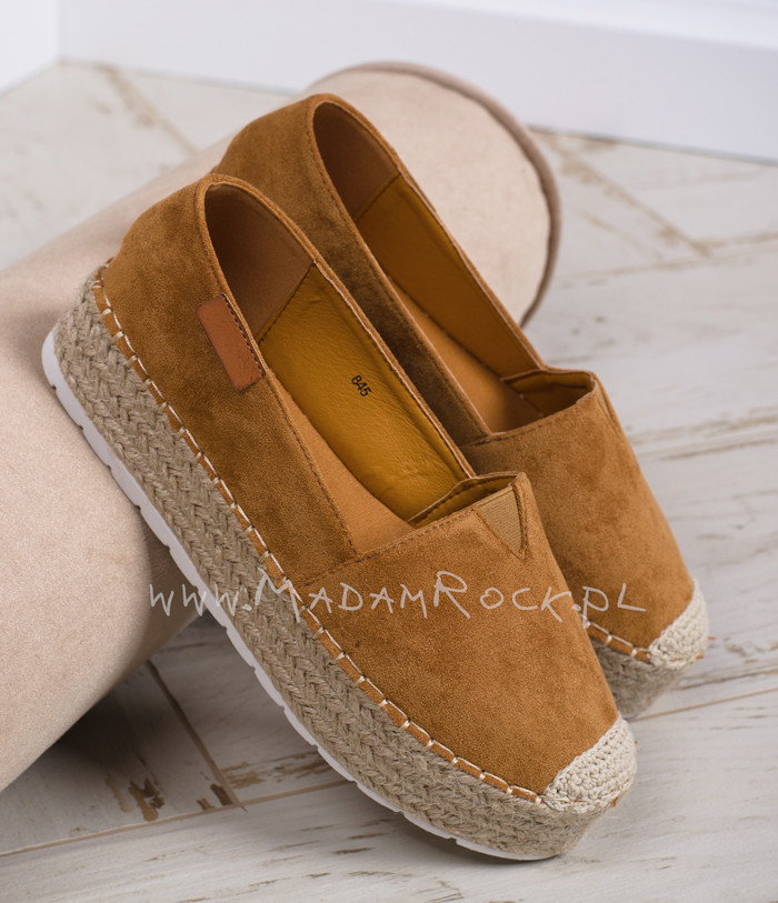 Espadryle na platformie Tiamo karmelowe