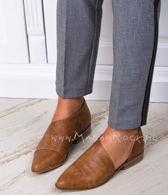 Półbuty Madam Elis karmelowe