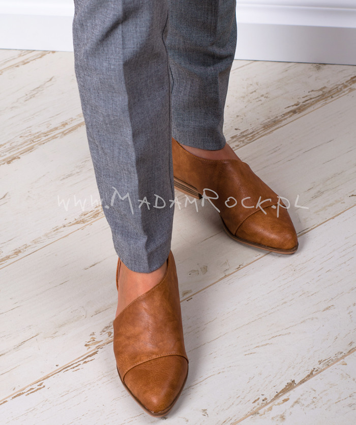 Półbuty Madam Elis karmelowe