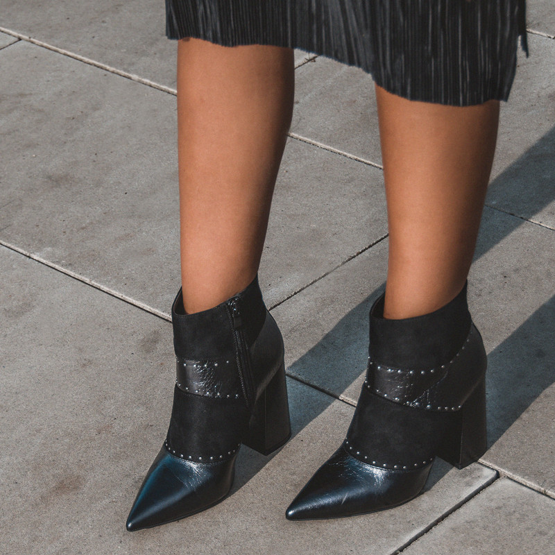 Botki na klocku Lady Doble czarne