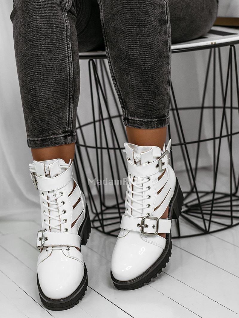 Botki z wycięciami Rock Control białe lakierowane Botki z wycięciami Rock Control białe lakierowane