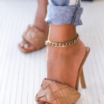 Klapki plecione na szpilce Madam Veneto c. beżowe