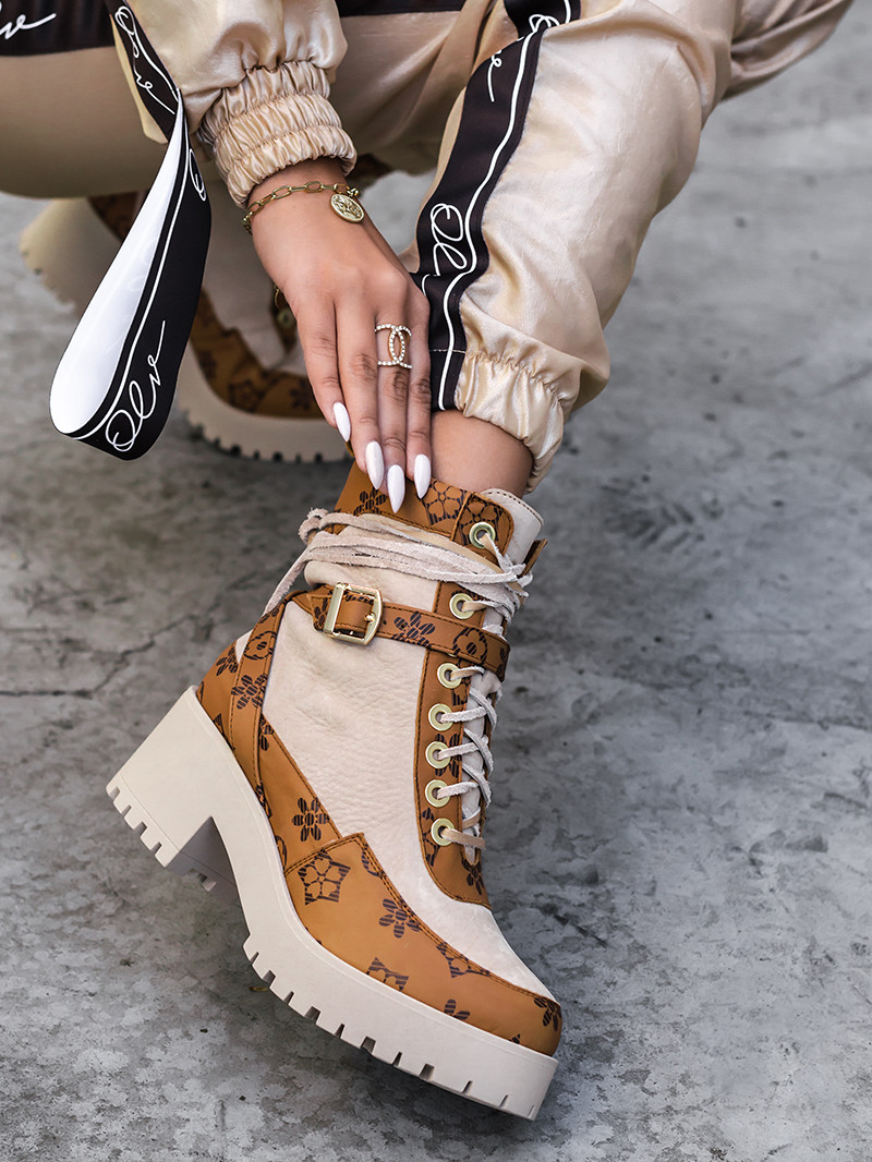 Botki skórzane Madam Dessero beżowe