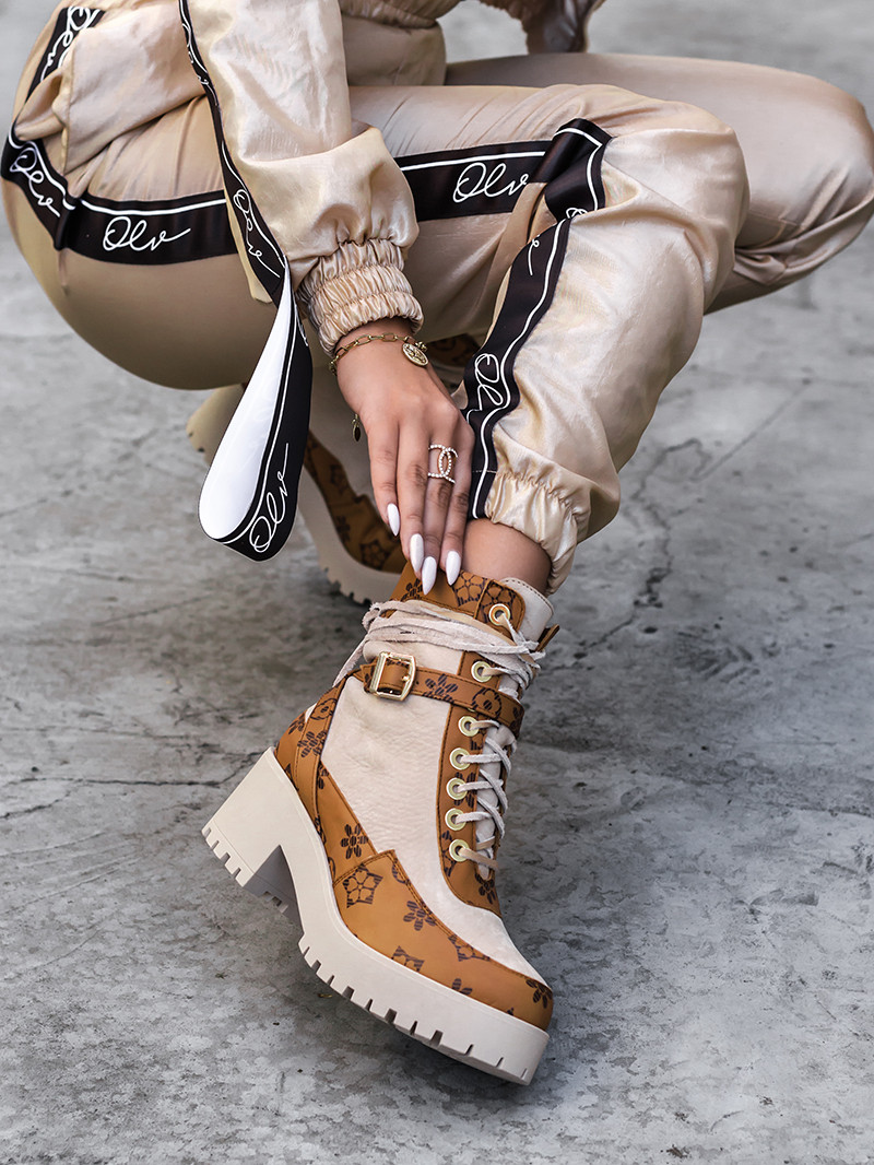 Botki skórzane Madam Dessero beżowe