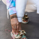 Klapki z ogniwem Madam OnTime oliwka