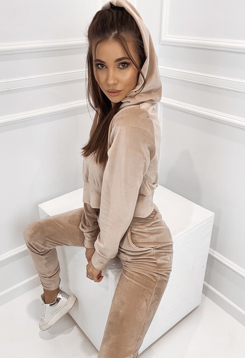 Komplet welurowy Velvet Spring beżowy Komplet welurowy Velvet Spring beżowy