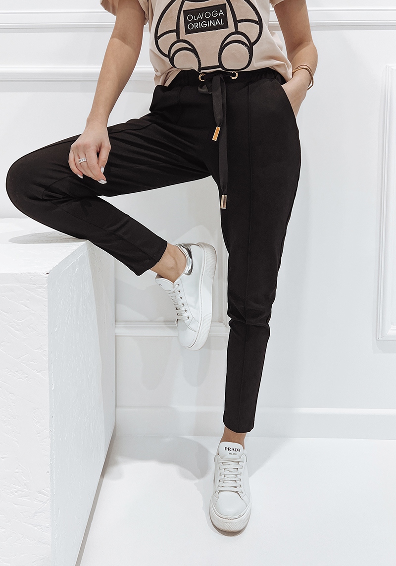 Spodnie casualowe w kant Kelly czarne