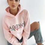 Bluza bawełniana z kapturem Colorful pudrowa