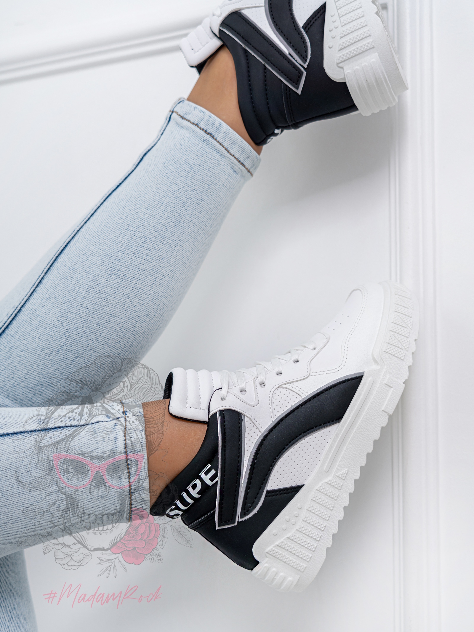 Sneakersy Madam Supre białe/czarne Sneakersy Madam Supre białe/czarne