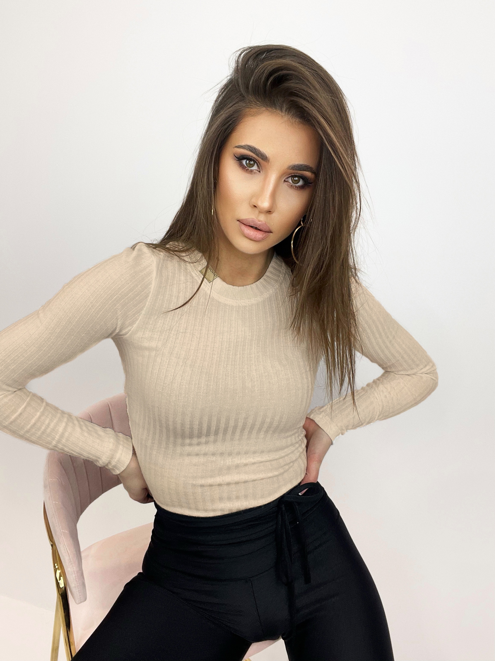 Bluzka sweterkowa dopasowana Vin beżowa