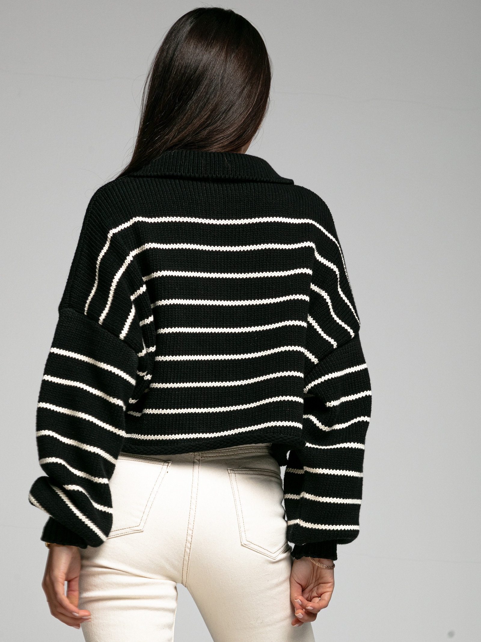 Sweter w paski Varius czarny Sweter w paski Varius czarny