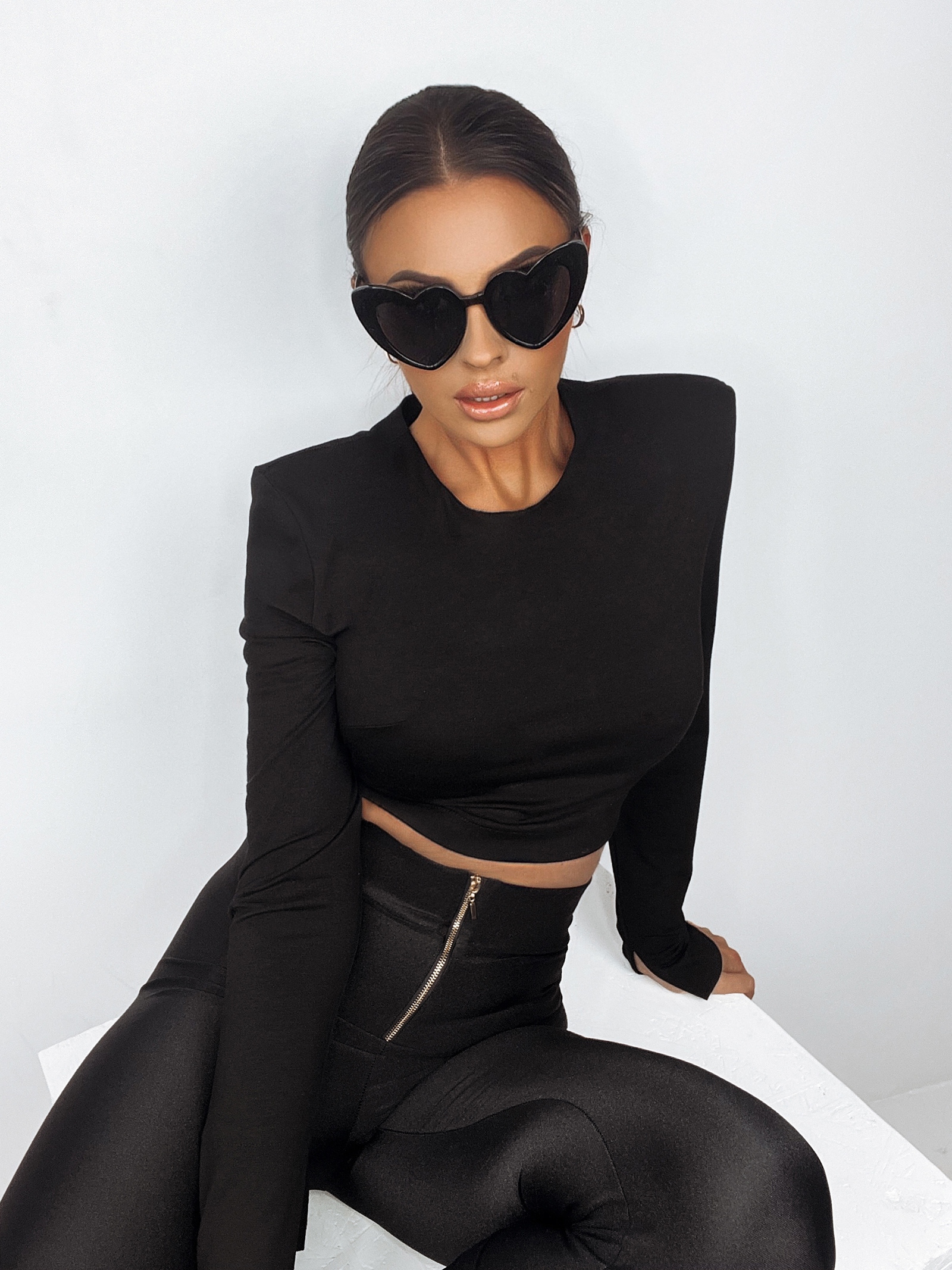 Bluzka elegancka Short czarna