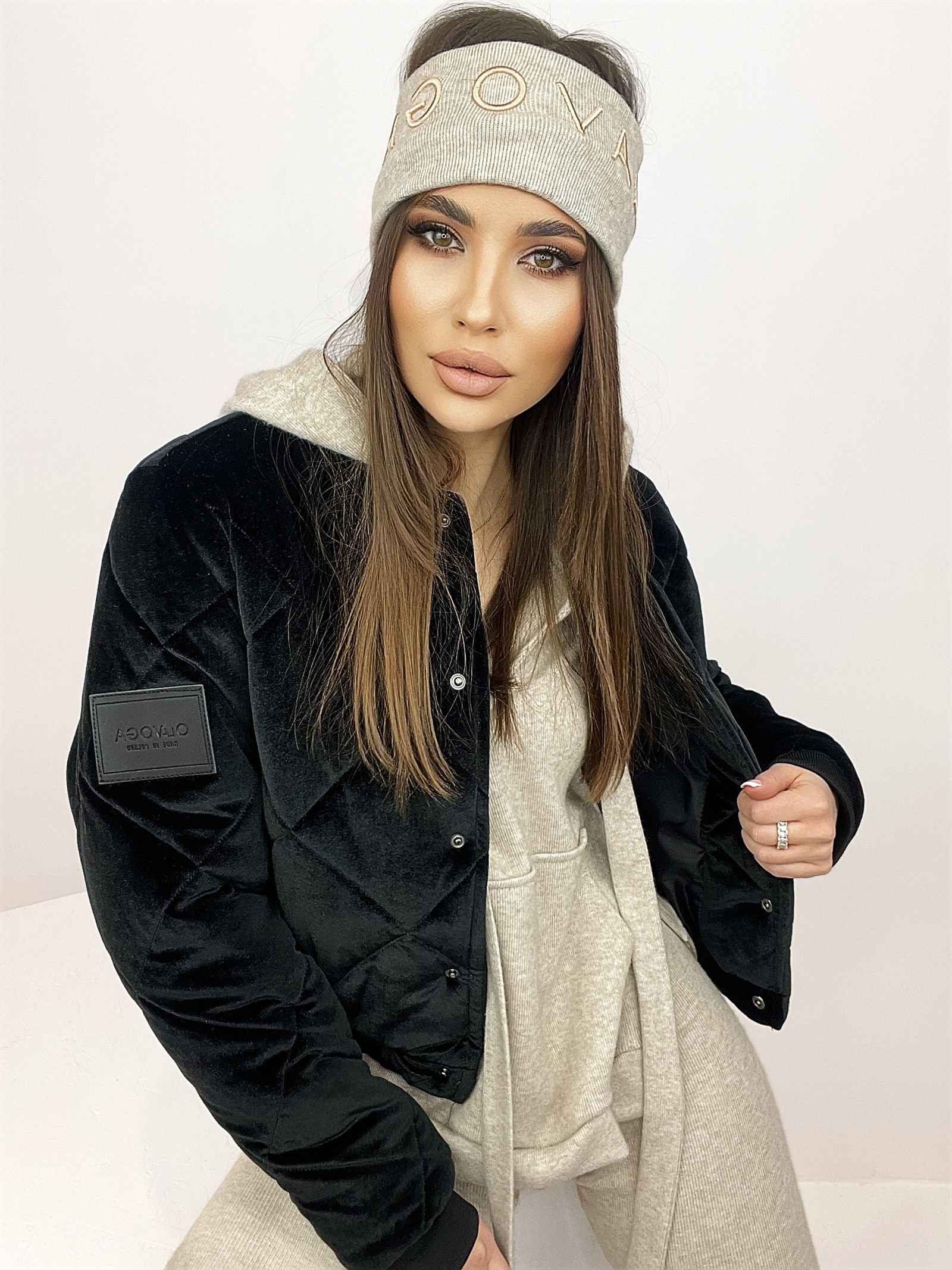 Kurtka bomberka błyszcząca Fame czarna Kurtka bomberka błyszcząca Fame czarna