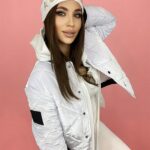 Kurtka bomberka błyszcząca Fame biała