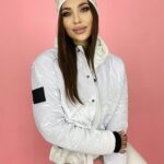 Kurtka bomberka błyszcząca Fame biała