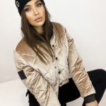 Kurtka bomberka błyszcząca Fame beżowa