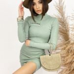 Sukienka dopasowana prążkowana Ola Voga Slim Shape oliwkowa