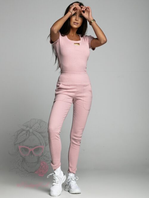 Komplet prążkowany LA Claro pudrowy