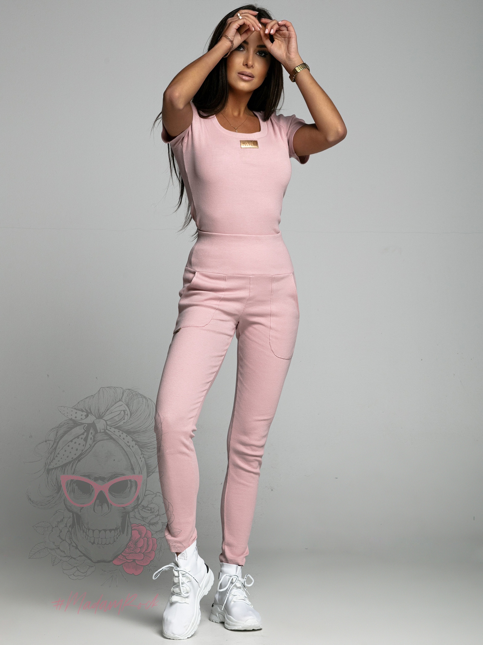 Komplet prążkowany LA Claro pudrowy