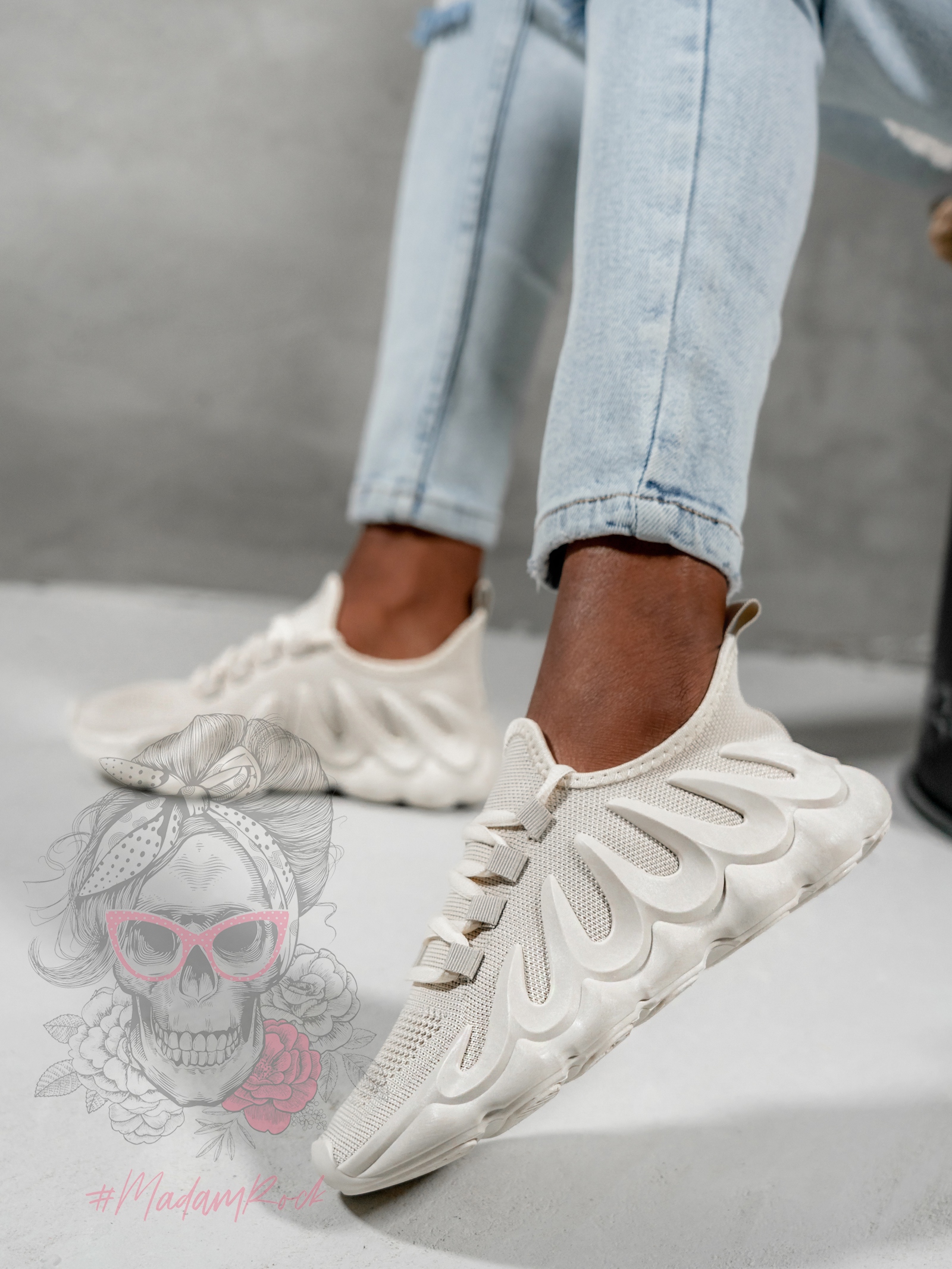 Buty sportowe Madam Despertar beżowe