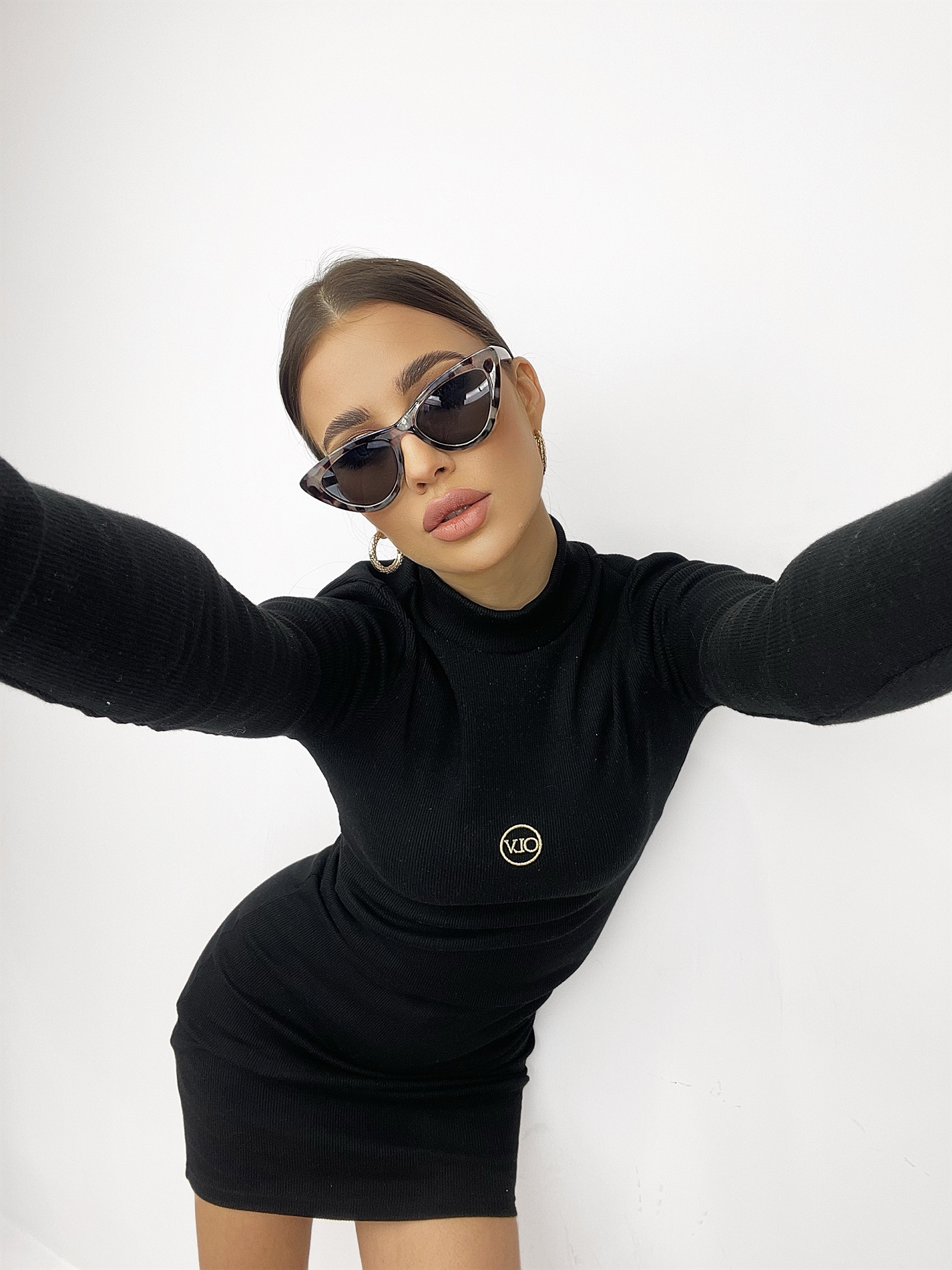 Sukienka dopasowana Chloe czarna