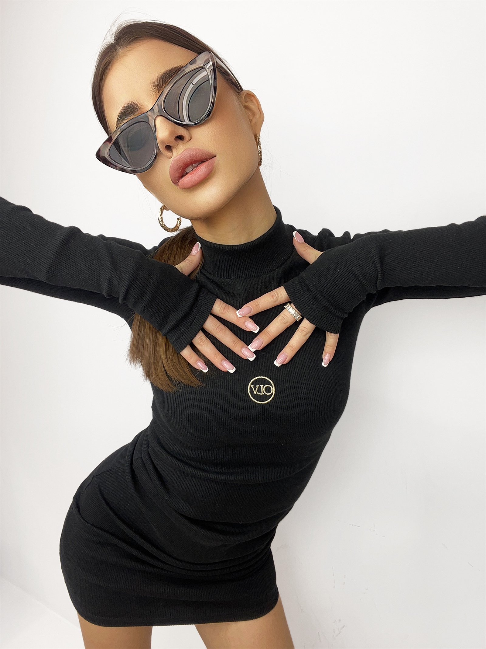 Sukienka dopasowana Chloe czarna