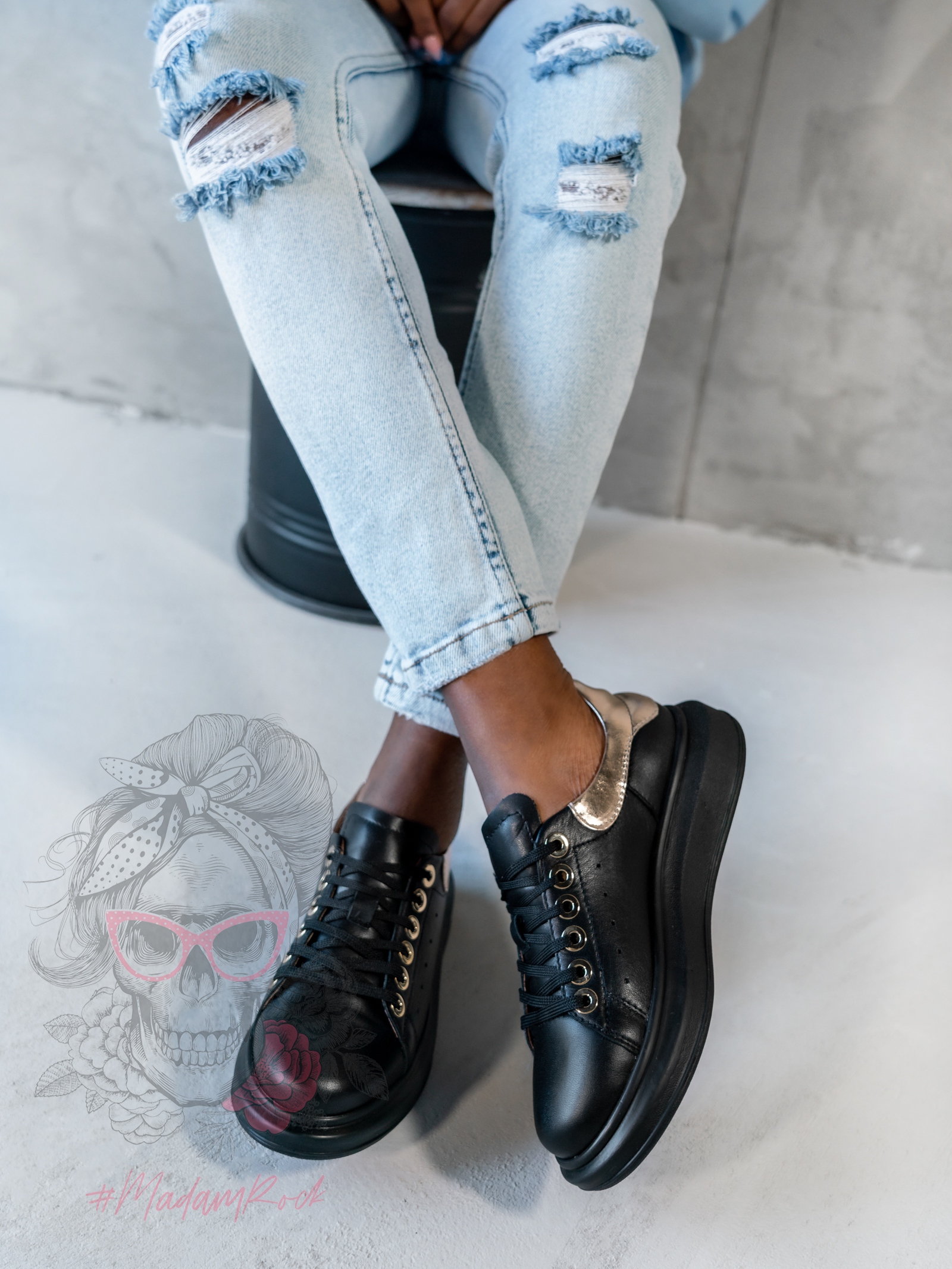 - WYPRZEDANE - Buty sportowe Casuall Rock czarno-złote