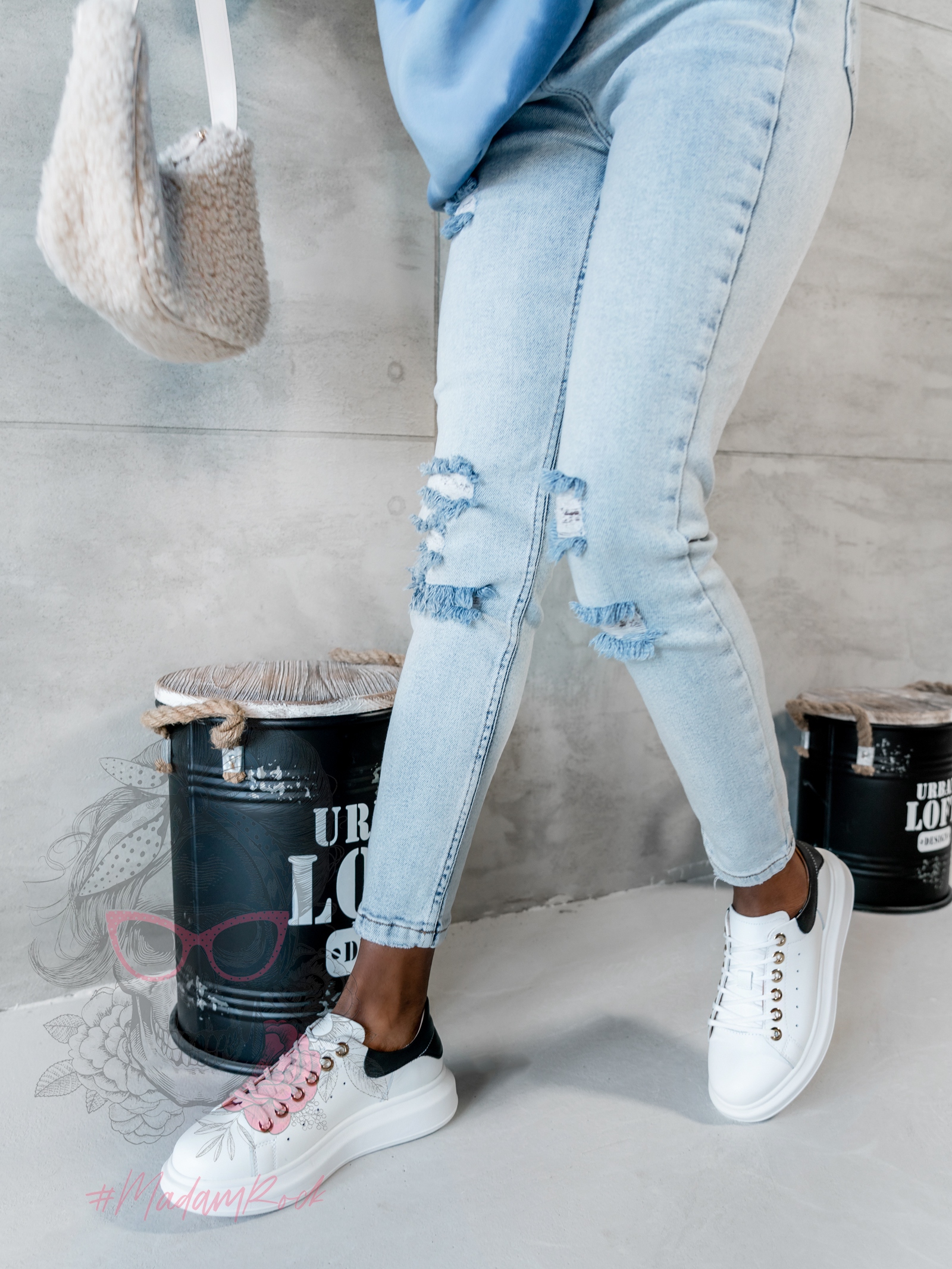 - WYPRZEDANE - Buty sportowe Casuall Rock biało-czarne - WYPRZEDANE - Buty sportowe Casuall Rock biało-czarne