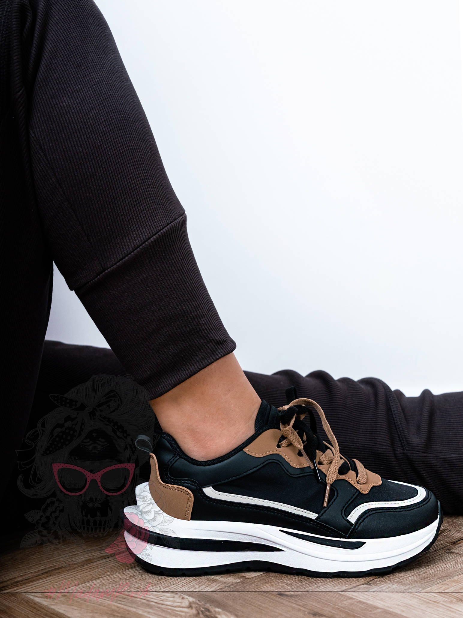 Buty sportowe Madam Vicet czarne Buty sportowe Madam Vicet czarne