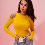 Bluzka z odkrytymi ramionami Neck żółta