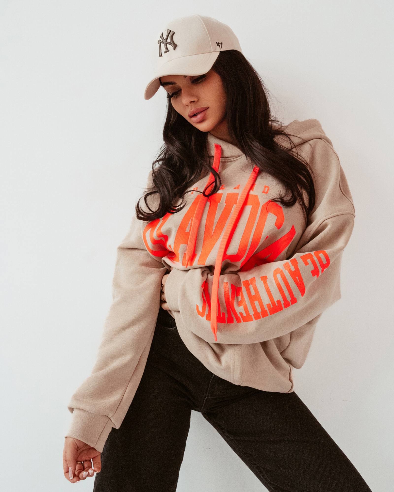 Bluza oversize z kapturem Big Olv beżowa