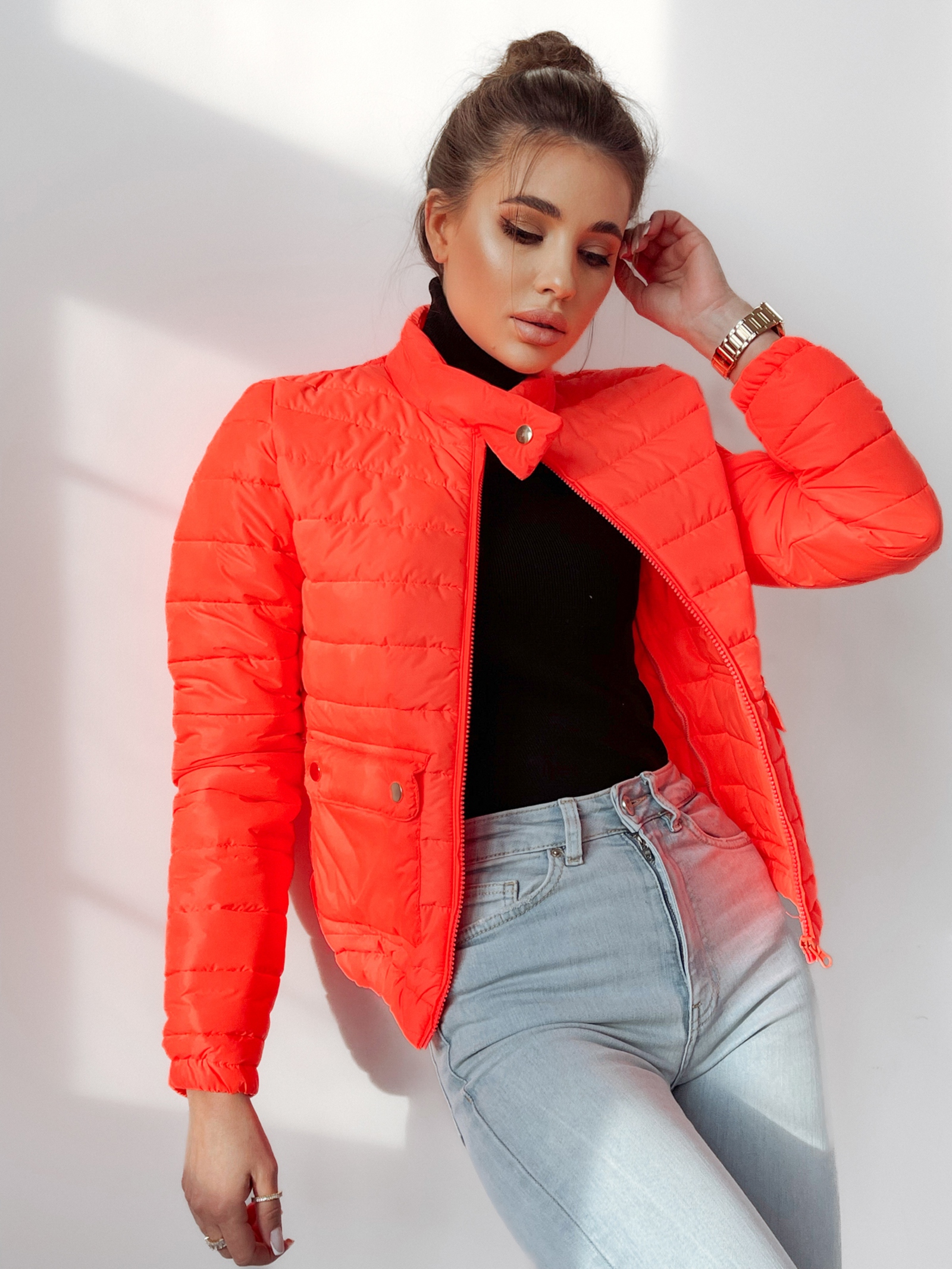 Kurtka pikowana Sara neonowa pomarańczowa Kurtka pikowana Sara neonowa pomarańczowa