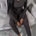 -WYPRZEDANE-Komplet prążkowany Laki Sort brązowy