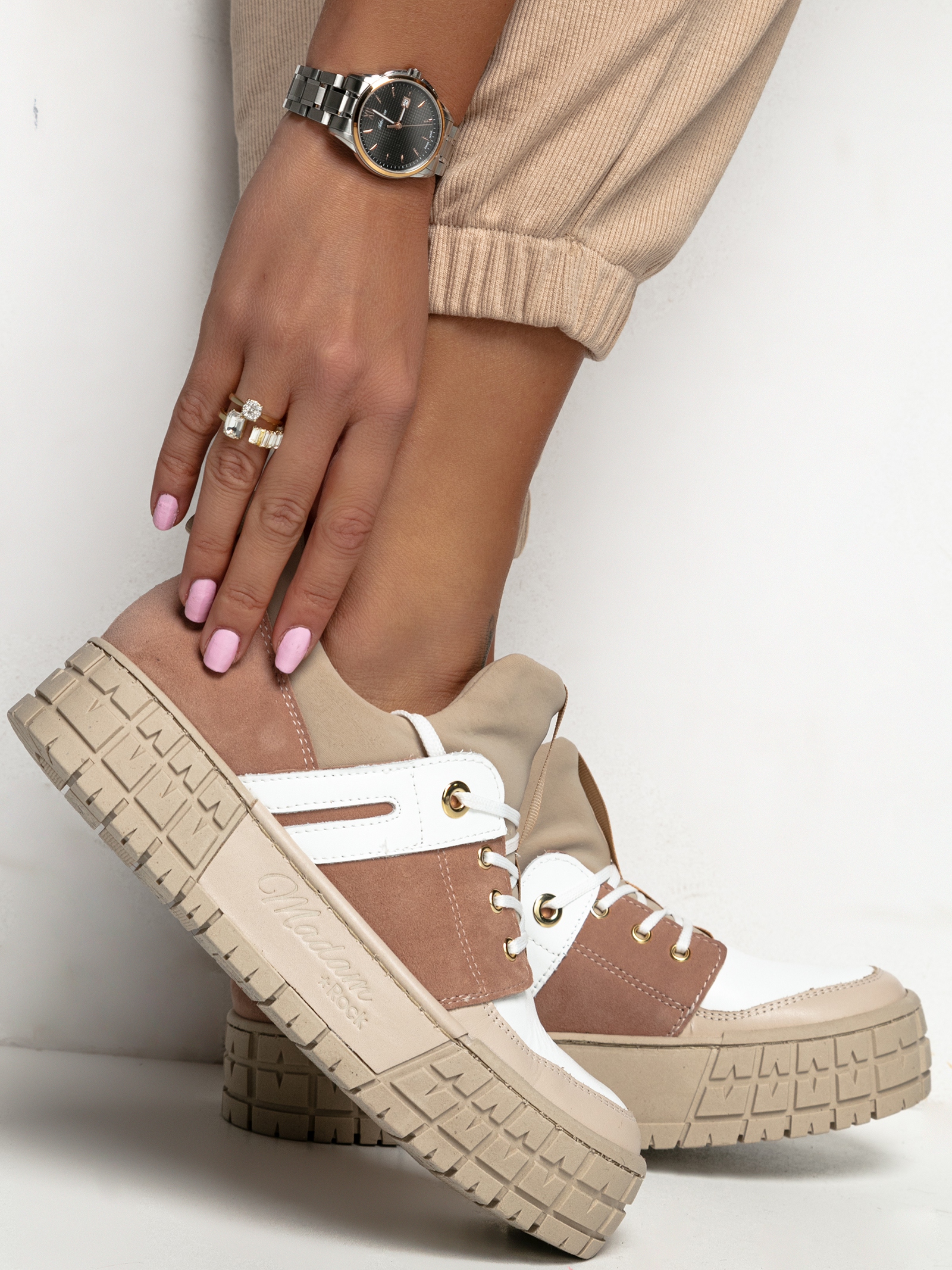 Trampki skórzane Madam Blur beżowe Trampki skórzane Madam Blur beżowe