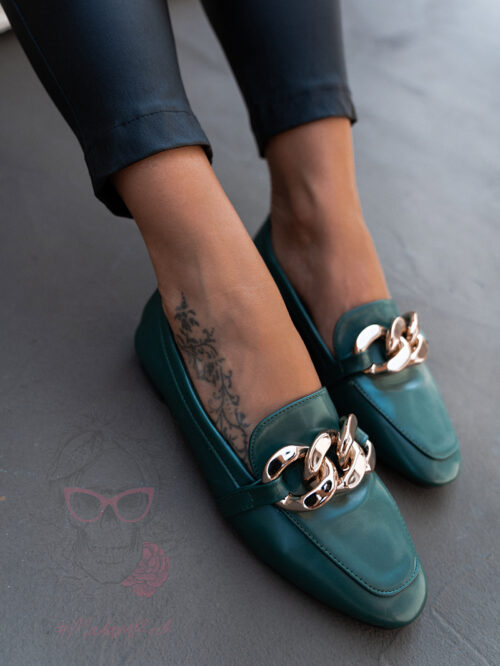 Mokasyny z łańcuchem Madam Geneva butelkowa zieleń