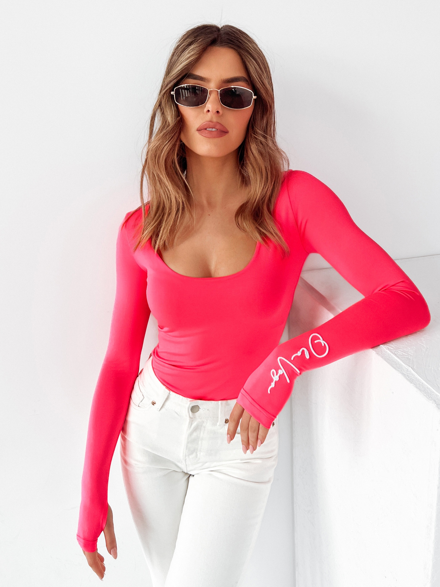 Bluzka logowana Ola Voga Nola neonowy róż