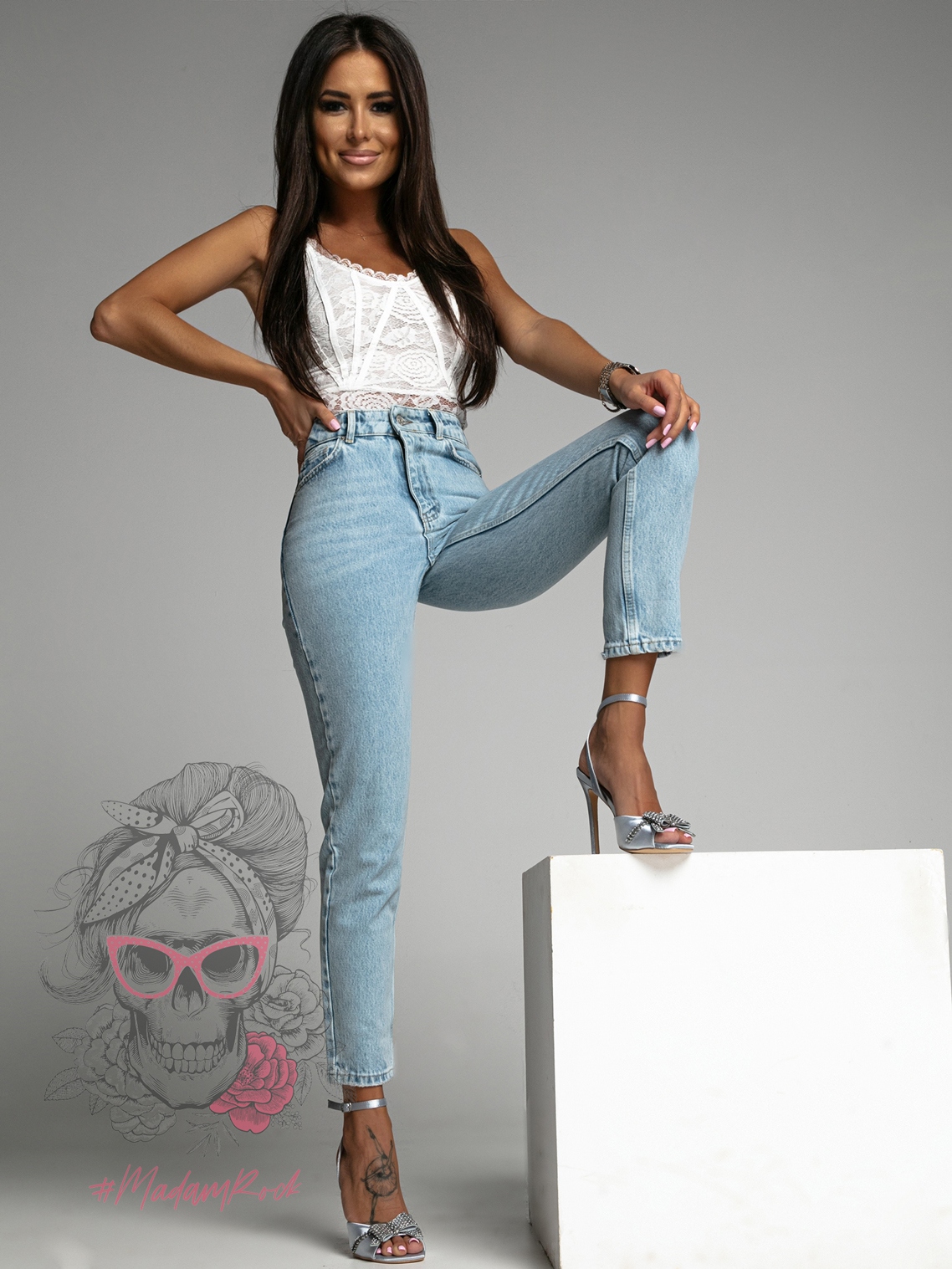 Sandały satynowe Madam Esote srebrne Sandały satynowe Madam Esote srebrne