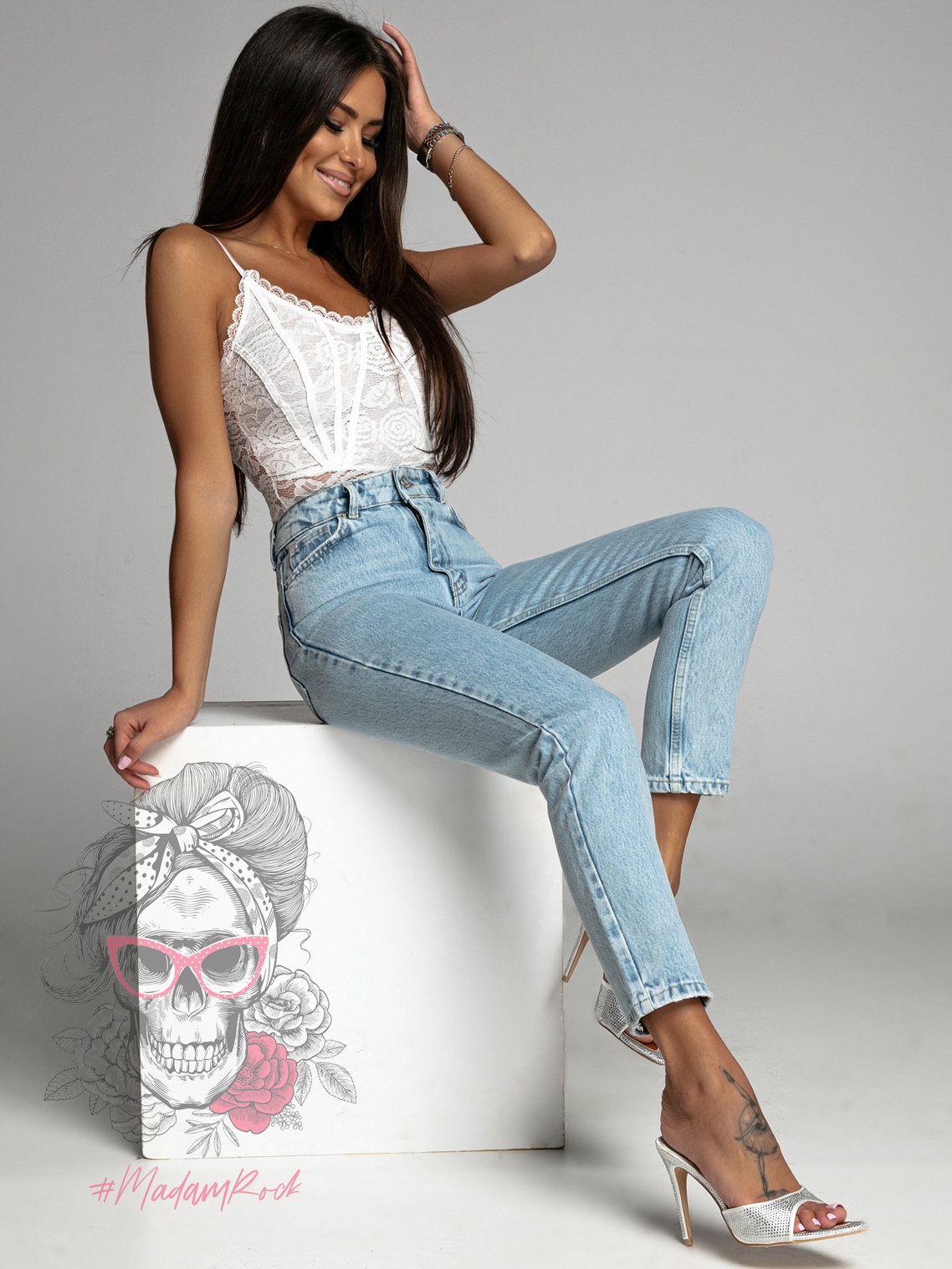 Klapki eleganckie Madam Cosmopolitan srebrne