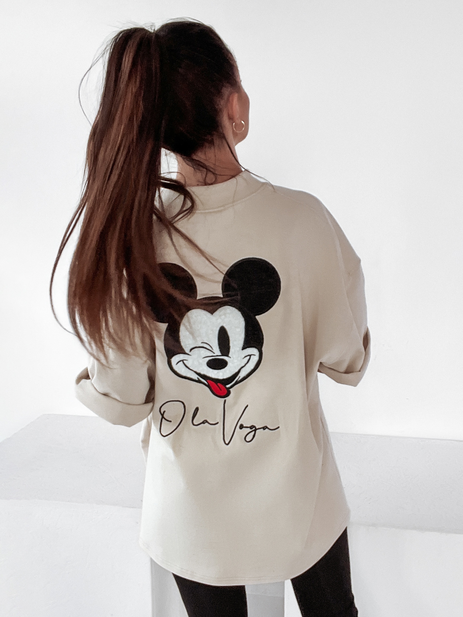 T-shirt oversize Ola Voga Our Mouse j.beżowy T-shirt oversize Ola Voga Our Mouse j.beżowy