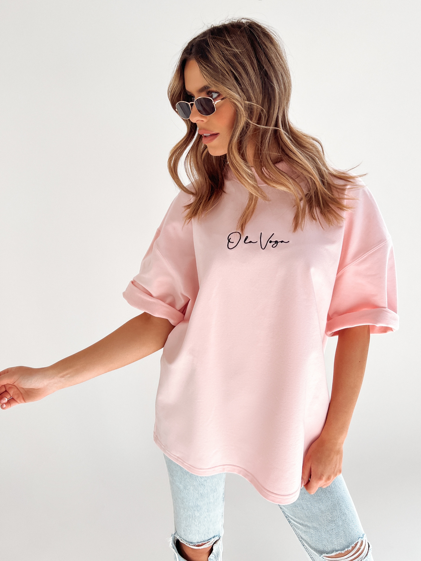 T-shirt oversize Ola Voga Our Mouse pudrowy