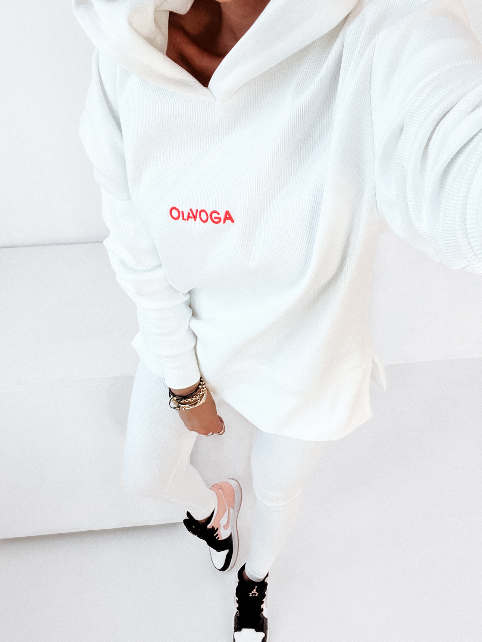 Komplet sportowy Amber Ola Voga ecru