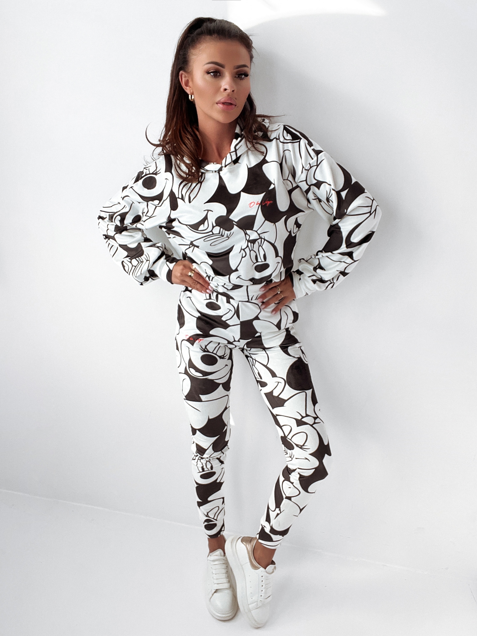 Komplet welurowy Mickey Set Ola Voga biało-czarny Komplet welurowy Mickey Set Ola Voga biało-czarny