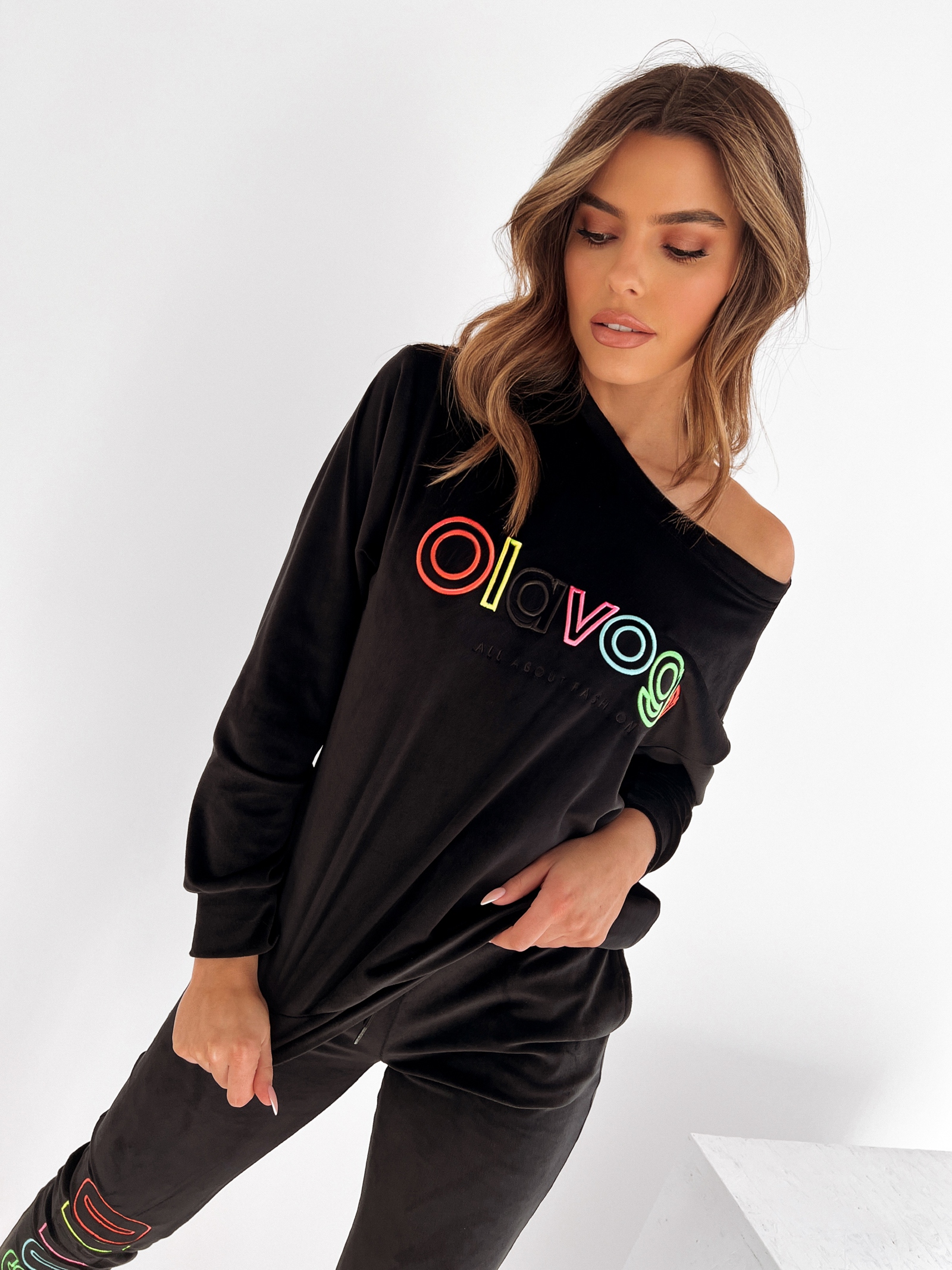 Komplet welurowy O'la Voga Made czarny Komplet welurowy O'la Voga Made czarny