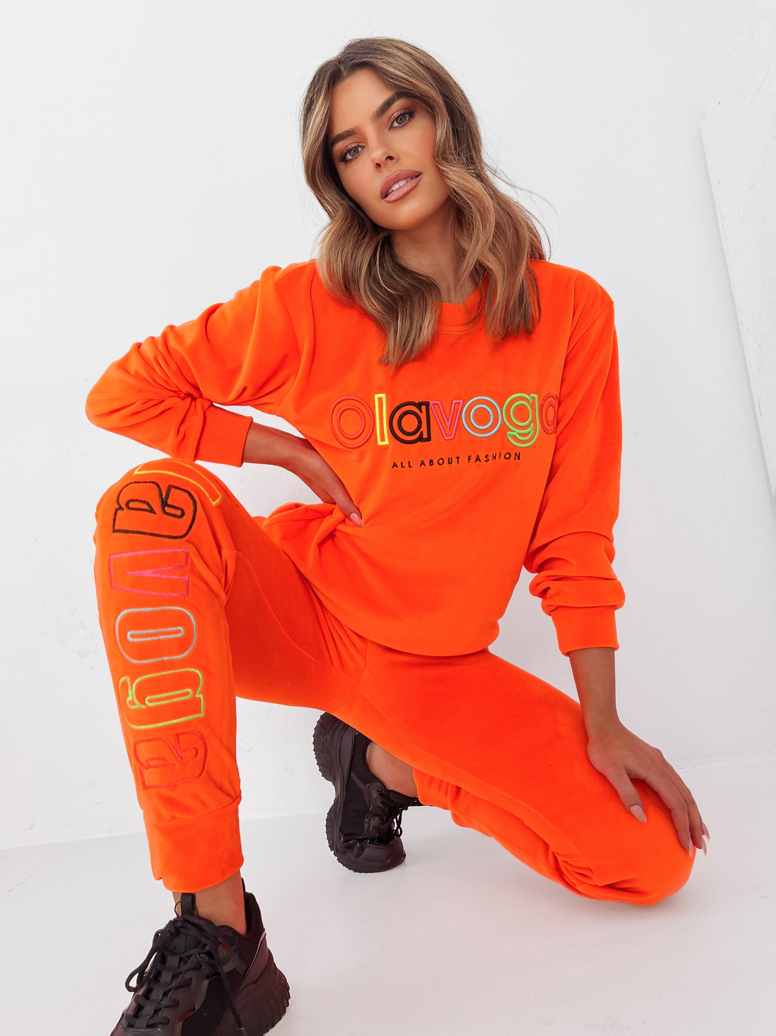 Komplet welurowy O'la Voga Made neonowy pomarańczowy