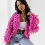 Sweter z frędzlami Marshi różowy