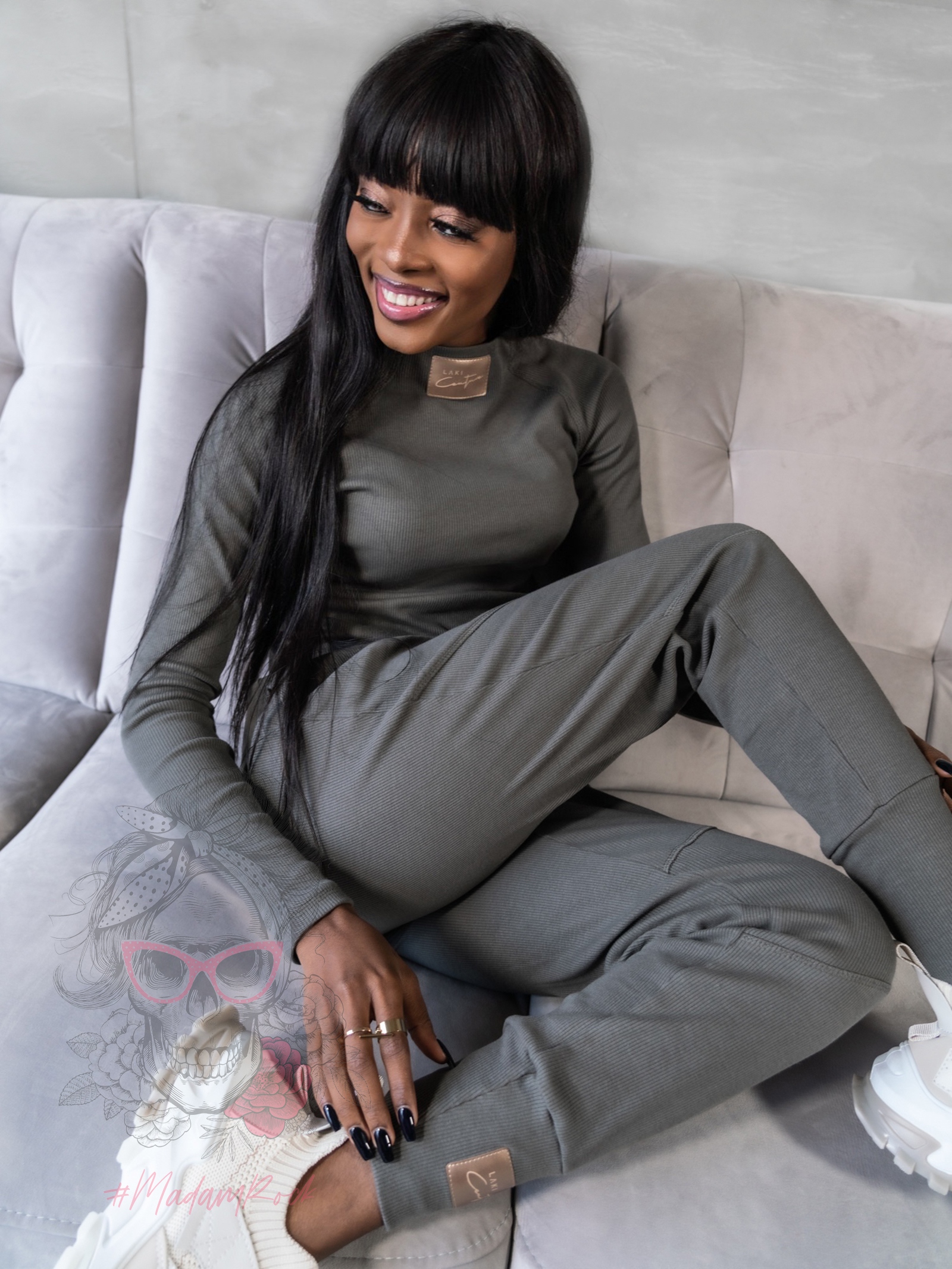 -wyprzedane-Komplet prążkowany Laki Sort khaki