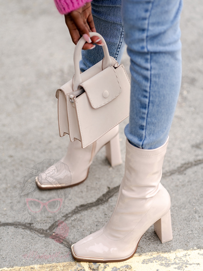 Botki na słupku Rock Latex II nude