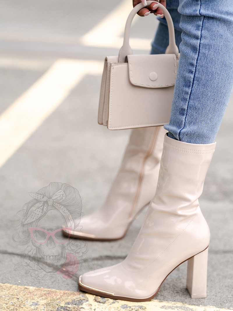 Botki na słupku Rock Latex II nude