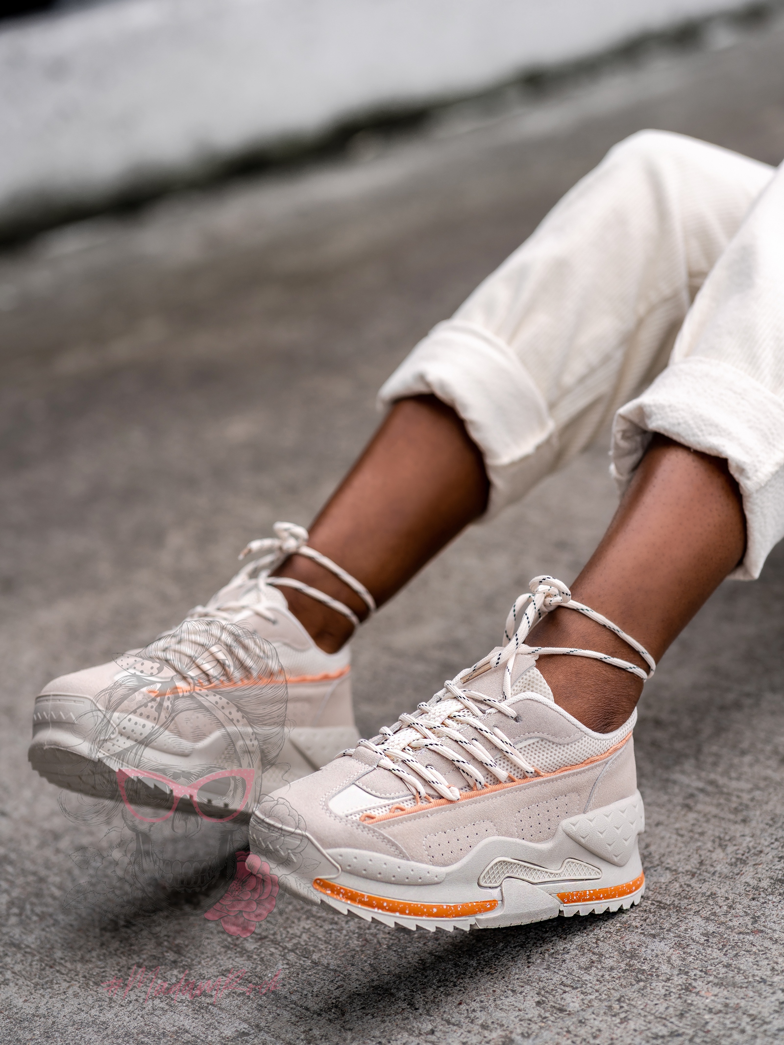 Buty sportowe Madam Shark beżowe