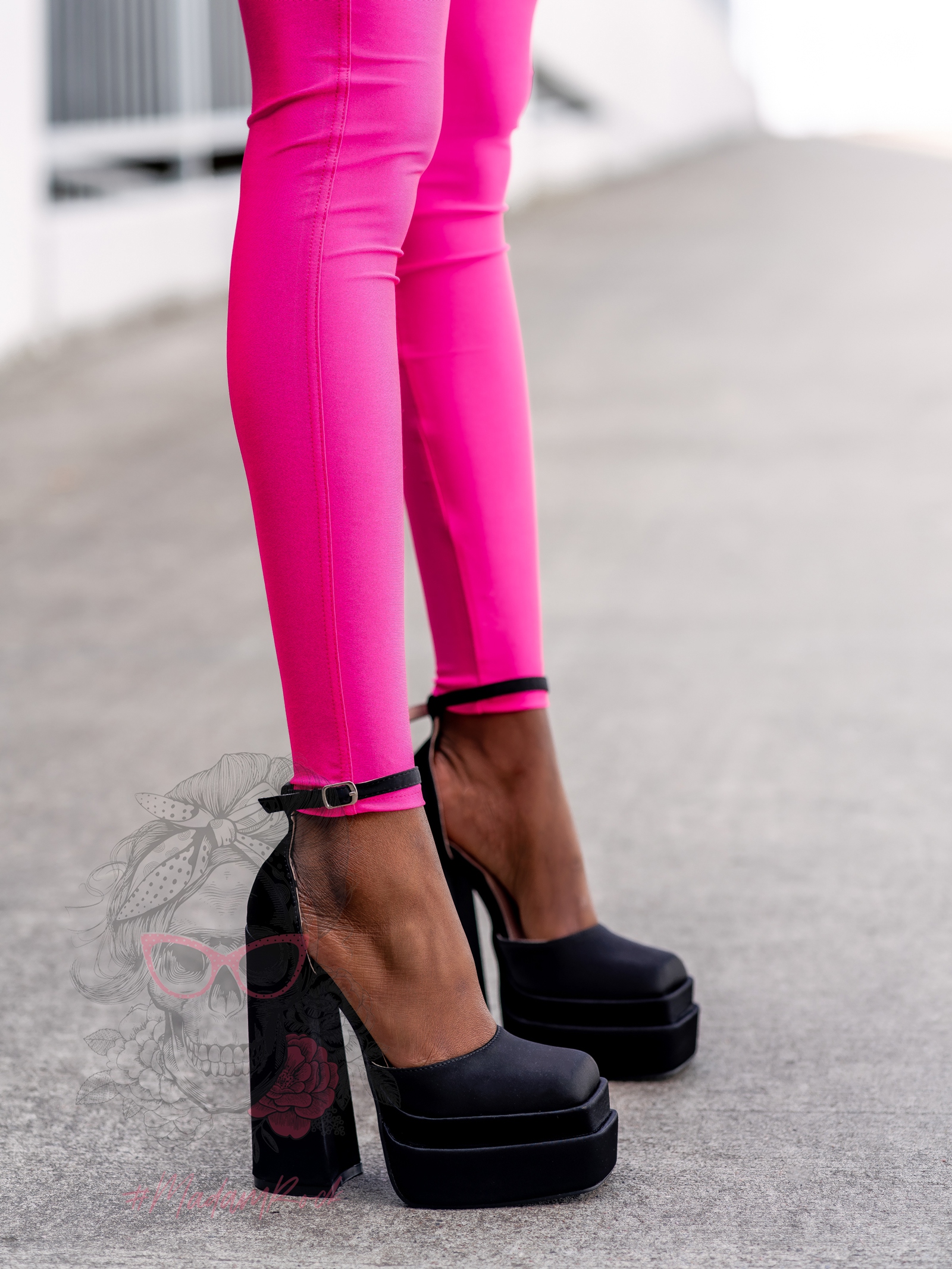 Sandały na platformie Madam Gathe czarne